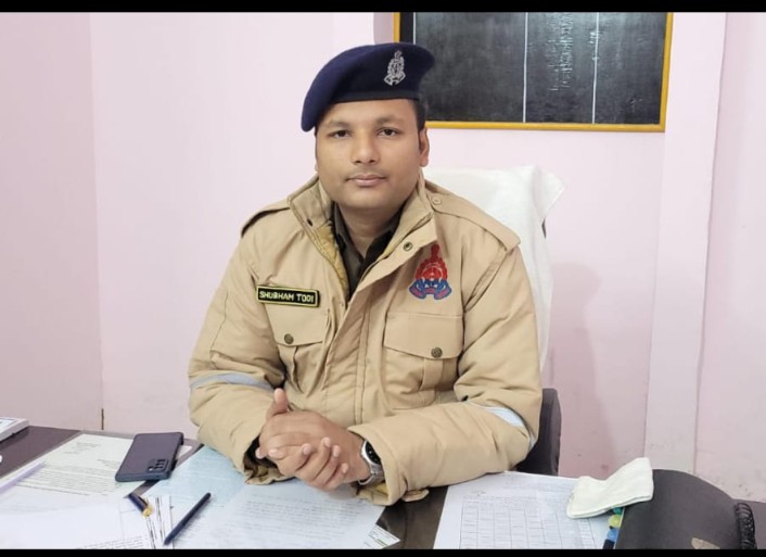 आजमगढ़: शुभम तोदि ने सँभाली सीओ सगड़ी की कमान, बोले- अपराधियों को कत्तई बख्शा नहीं जाएगा।