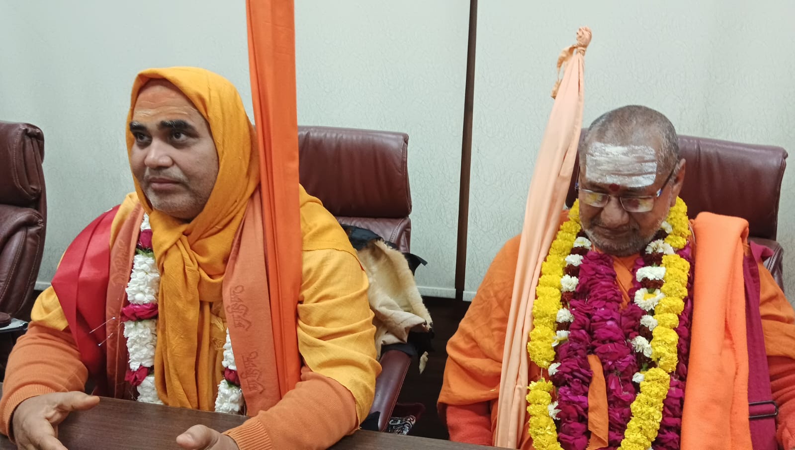गोवर्धन मठ पुरी जगद्गुरु शंकराचार्य स्वामी श्री अधोक्षजानंद देवतीर्थ जी महाराज जी ने कीं पत्रकार वार्ता 